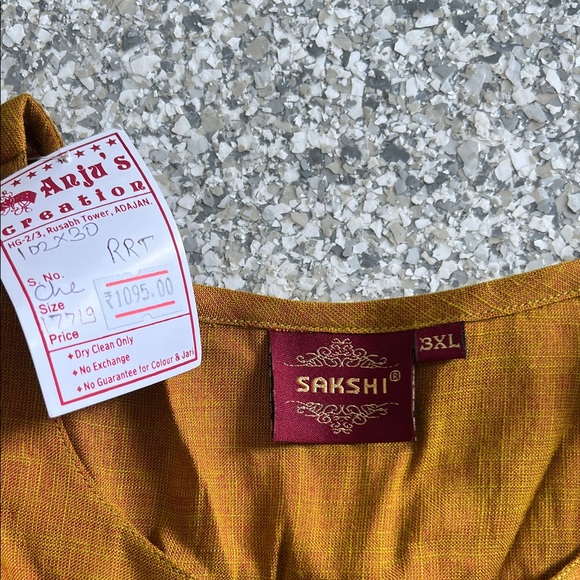 Women’s full button shirt - Picture 3 of 5